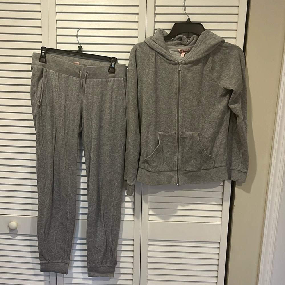 Vintage Juicy Couture TrackSuit in grey